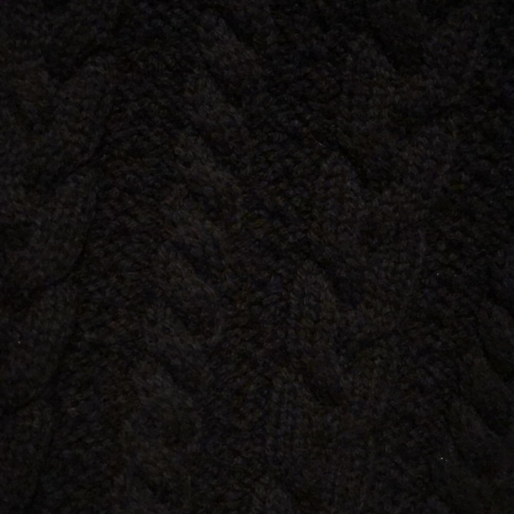 ⭐️Meshki Cropped Cable Knit 3/4 sleeved Sweater - Picture 6 of 16